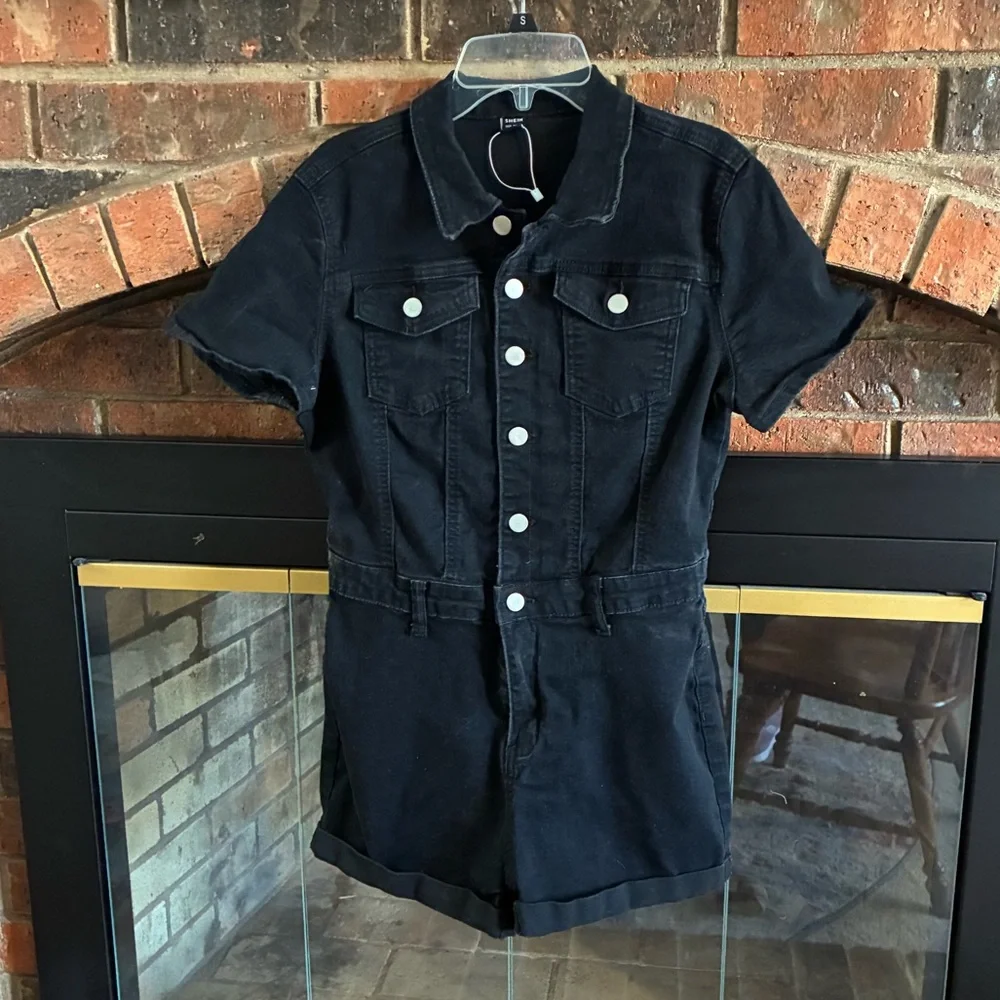 NWOT! SHEIN Black Short Sleeve Denim Romper - Picture 1 of 8